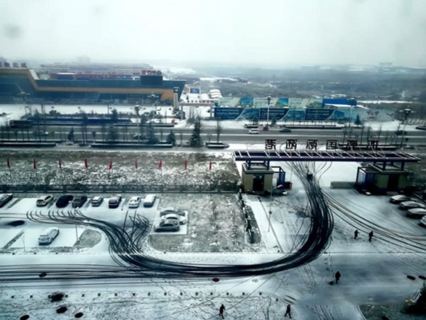 膜結(jié)構(gòu)在遇見下雪時(shí)怎么辦？
